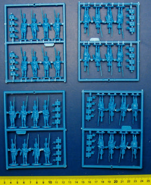 Hat 28004 Napoleonic French Chasseurs Marching 28mm