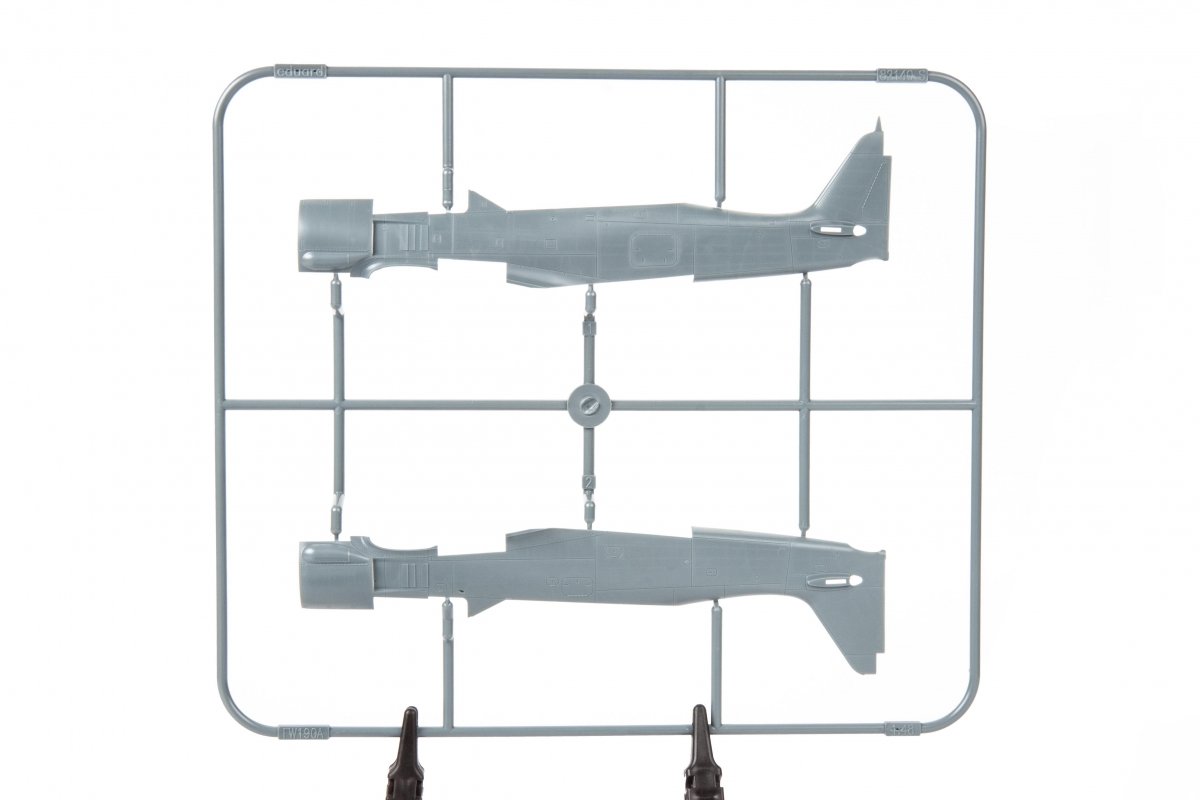Eduard 84116 Fw 190A-8 1/48 – obrázek 9