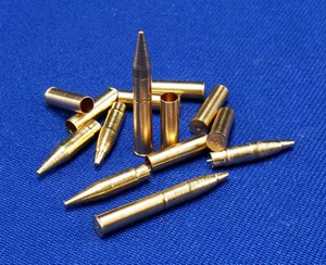 RB Model 35P05 105mm howitzer M2 1/35