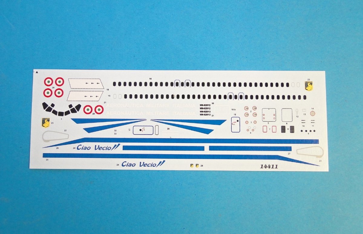 Fly 14411 DC 9-32 Aeronautica Militare Italiana 1/144 – image 4