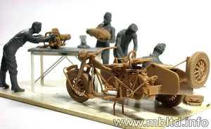 Master Box 3560 German motorcycle repair team (1/35) – image 10