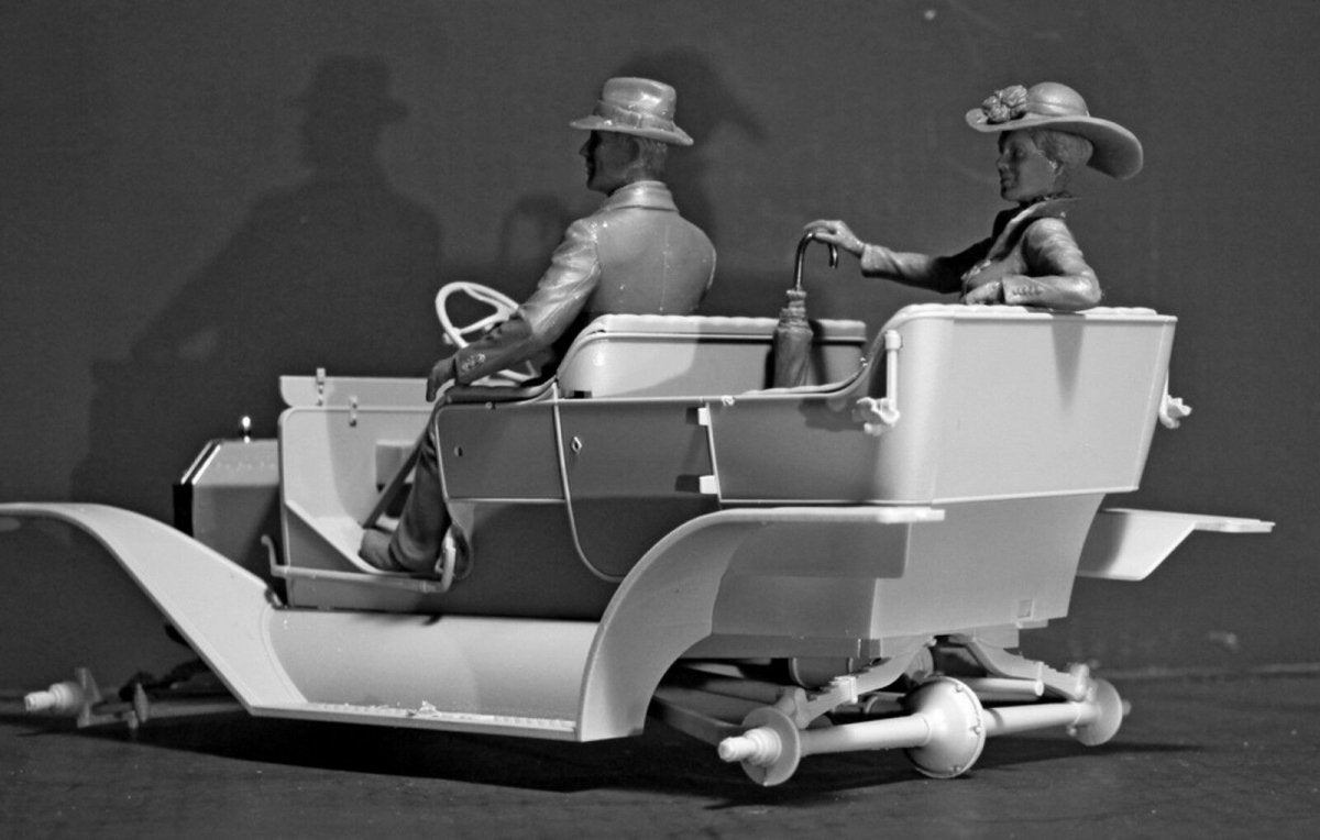 ICM 24013 American Motorists (1910s) (1/24) – image 4