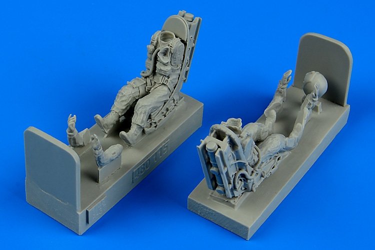 Aerobonus 480115 USAF Pilot &amp; Operator with ejection seats for A-37 Dragonfly 1/48