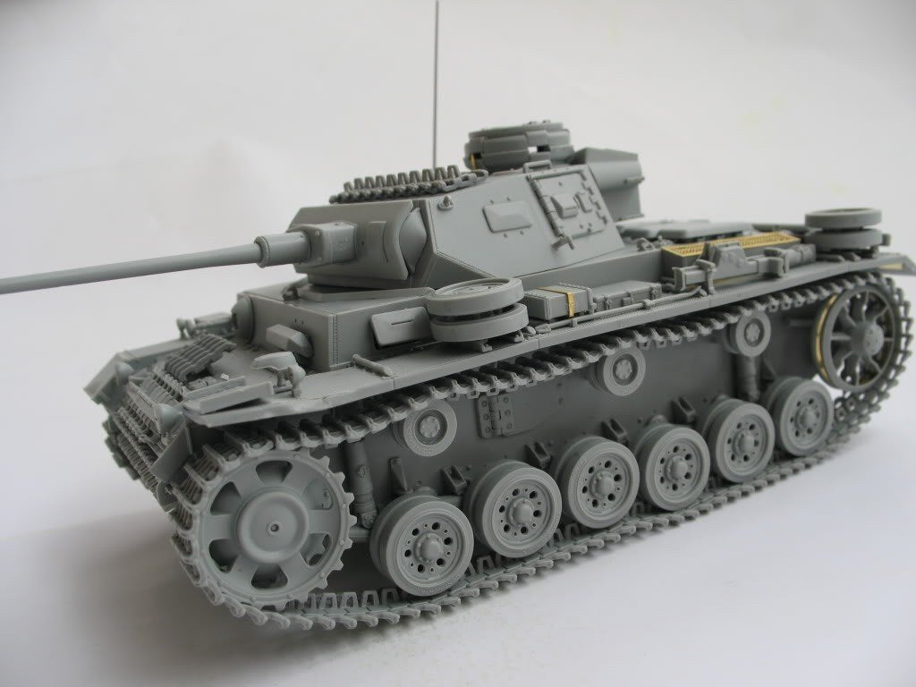 Dragon 6394 Pz.Kpfw.III Ausf.J 1/35 – image 4