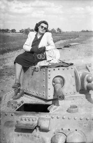 Kagero 88008 History of the 40/43M Zrínyi Assault Howitzer EN – zdjęcie 2