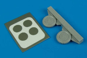 Aires 7233 Bf 109G-6 wheel &amp;amp; paint masks 1/72 Other