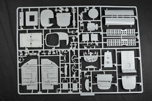 HK Models 01E02 B-25J Mitchell &amp;quot;Strafer&amp;quot; 1/32 – image 20