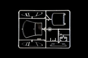 Italeri 3631 Jaguar XJ 220 1/24 – image 10