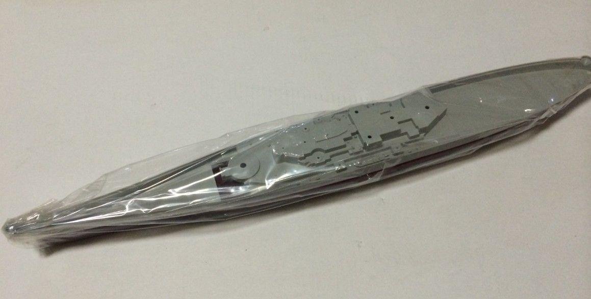 Trumpeter 05701 US Battleship BB-61 Iowa 1984 Modern 1/700 – obrázek 3