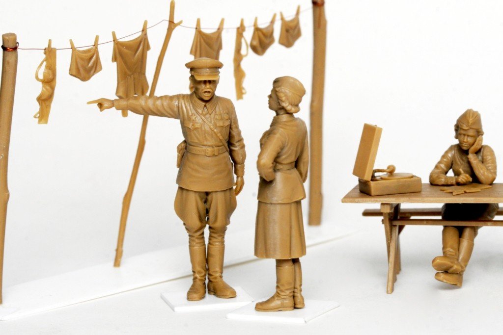 ICM 35621 Soviet Military Servicewomen (1939) 1/35 – immagine 3