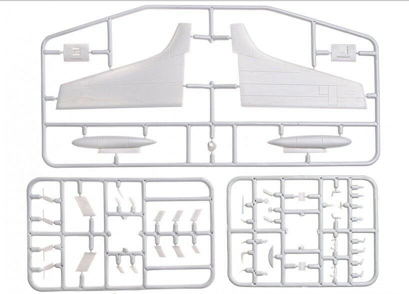 Modèle A 72022 Ilyushin IL-22M 1/72 – image 4