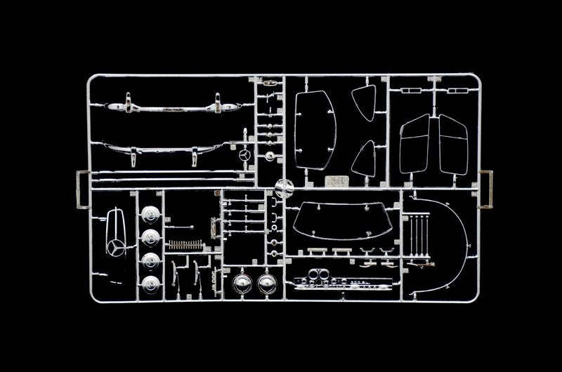 Italeri 3612 Mercedes-Benz 300SL Gullwing 1/16 – immagine 5