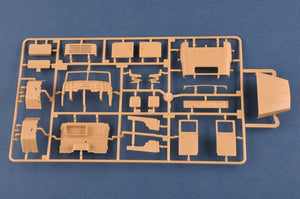 Hobby Boss 85523 Russian KrAZ-260B Tractor with MAZ/ChMZAP-5247G semitrailer 1/35 – obrázek 11