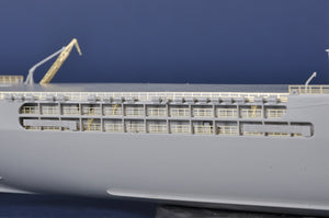 Trumpeter 05635 French Navy Helicopter Cruiser Jeanne dArc 2008 1/350 – image 8
