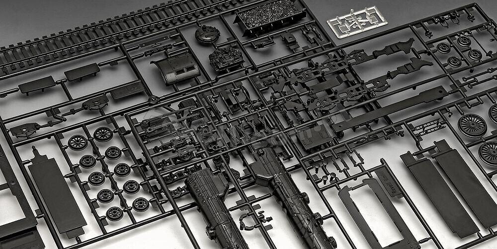 Revell 02166 Mehrzweck-Lokomotive Baureihe 03 1/87 – image 6