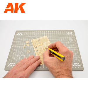 AK Interactive AK8229 LASER CUT WOODEN BOX 002 DYNAMIT (8 UNITS) 1/35 – obrázek 2