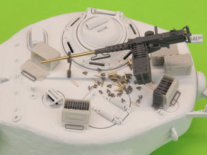 Master GM-35-063 Browning M2HB .50 cal (12,7mm) - karabin maszynowy z mocowaniem czołgowym - okres II w.św. (wczesna kołyska M23 z wczesnym zasobnikiem na amunicję) 1/35 – zdjęcie 11