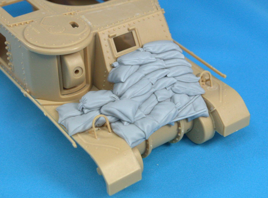 Panzer Art RE35-196 Sand armor for M3 “Grant” (North Africa) 1/35 – Bild 2
