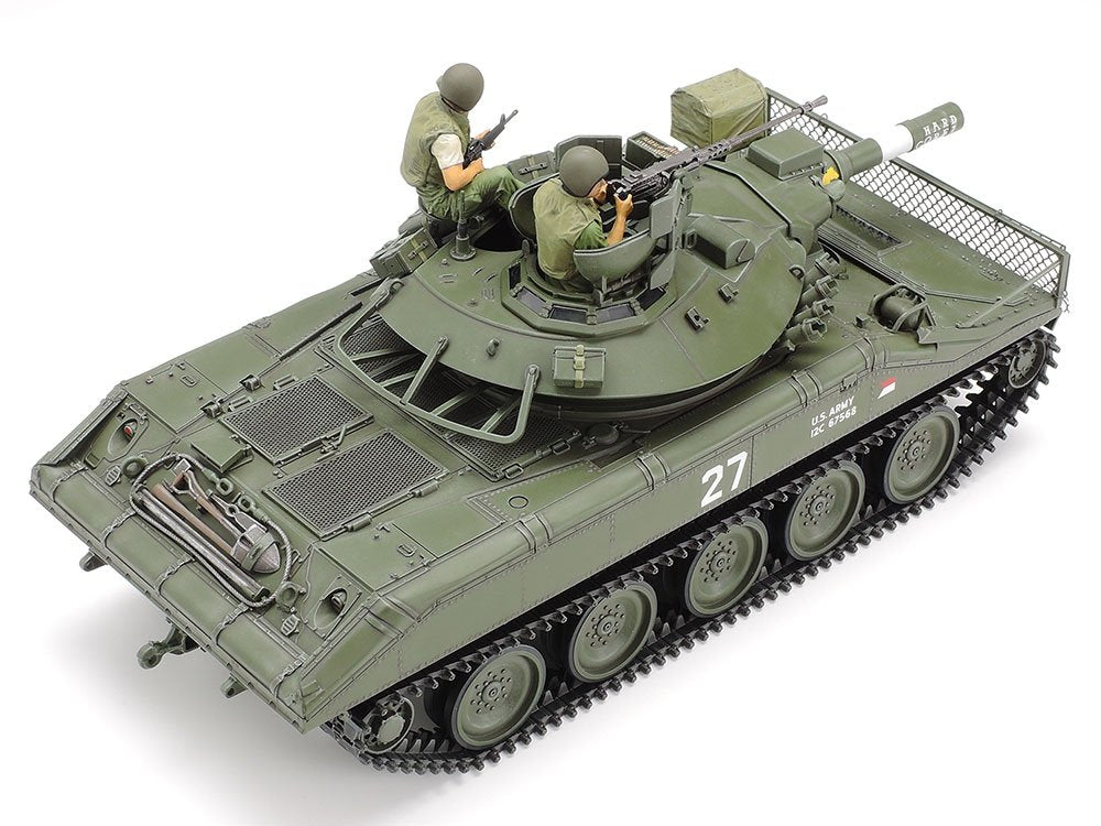 Tamiya 35365 US Airborne Tank M551 Sheridan (Vietnam War) 1/35 – image 2