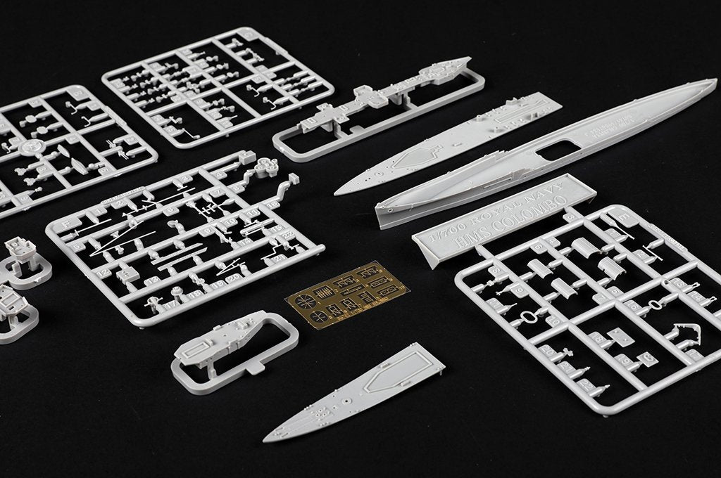 Trumpeter 06742 HMS Colombo 1/700 – image 8