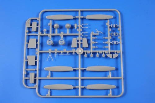 Special Hobby 48121 V-173 Flying Pancake (1/48) – obrázek 15