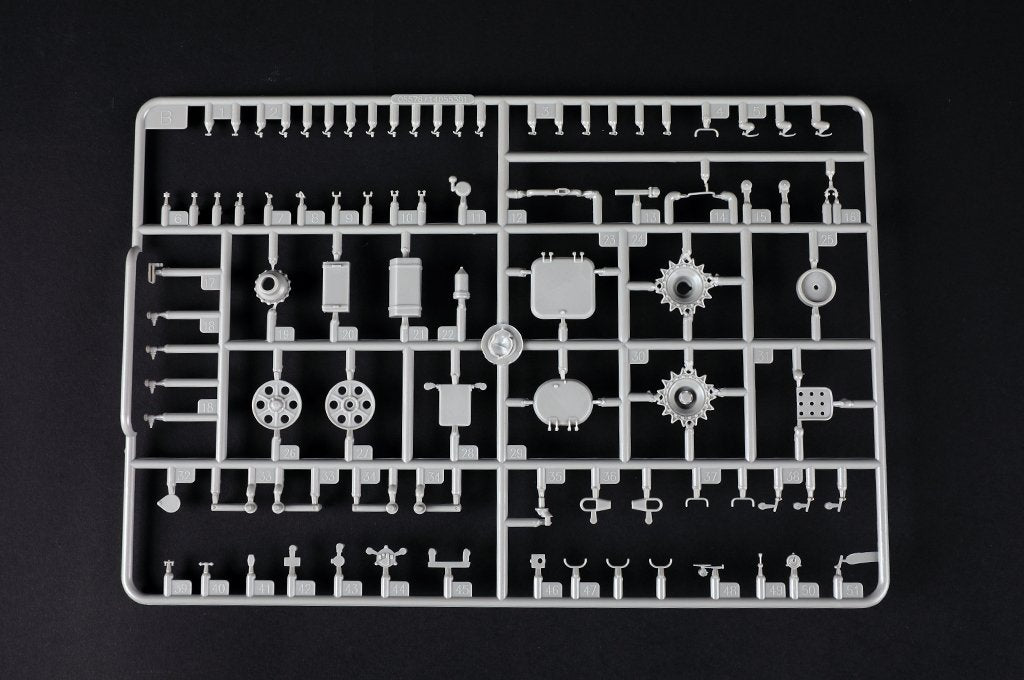 Trumpeter 09605 Russian 9P149 Launching Vehicle w/9K114 Shturm-S ATGM system 1/35 – Bild 15