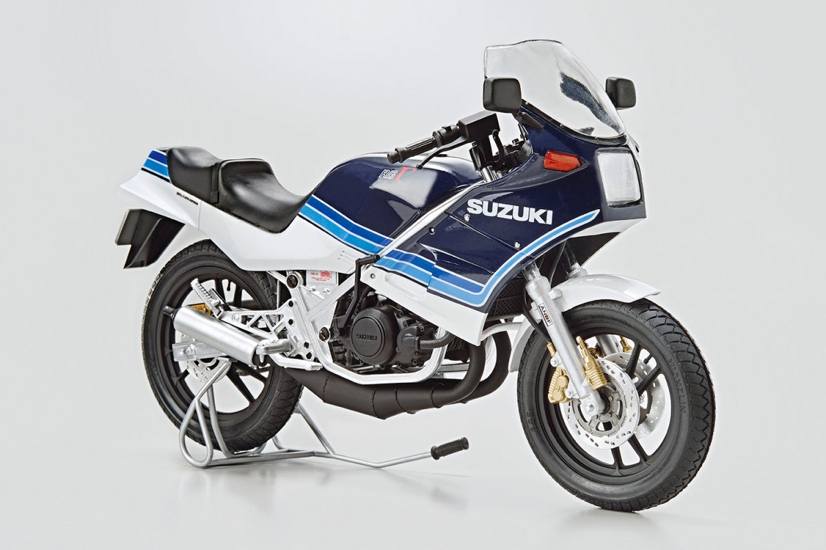 Aoshima 06322 Suzuki GJ21A RG250 84 1/12 – image 2