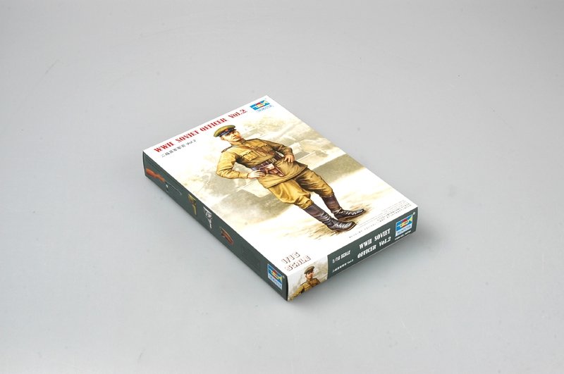 Trumpeter 00704 WWII Soviet Officer Vol.2 1/16 – image 2