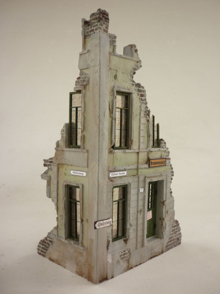 RT-Diorama 35256 Corner Ruin 1/35 – image 4