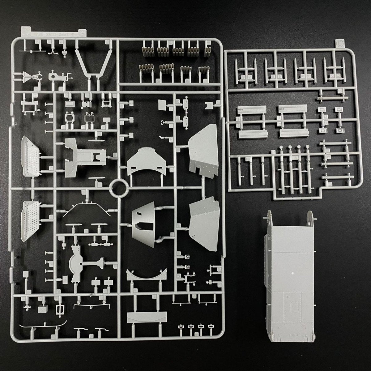 Dragon MD003 Sd.Kfz.138 Panzerjager MARDER III H w/Interior 1/35 – Bild 7