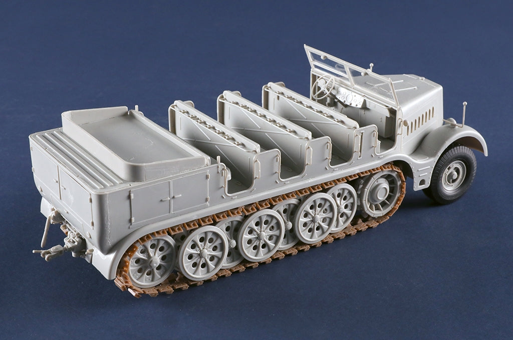 Trumpeter 09575 Schwerer Zugkraftwagen 18 t Sd.Kfz.9 Artillery Version 1/35 – image 7
