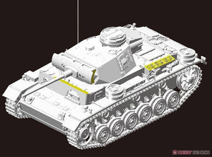 Dragon 6957 Pz.Kpfw.III Ausf.L s.Pz.Abt.502 Leningrad 1942 1/35 – image 4