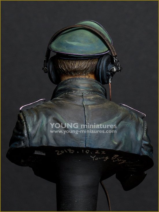 Young Miniatures YM1876 SS Panzer Commander Normandie 1944 1/10 – Bild 6
