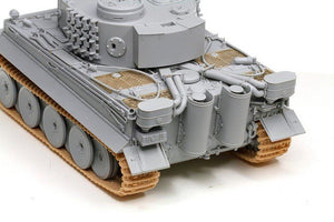 CYBER HOBBY 9142 Pz.Kpfw.VI Ausf.E Tiger I Early (1/35) – image 3