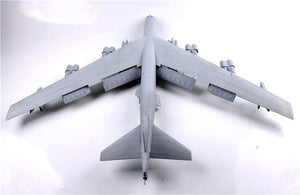 Modelcollect UA72200 B-52H US Stratofortress Strategic Bomber 1/72 – obrázek 4