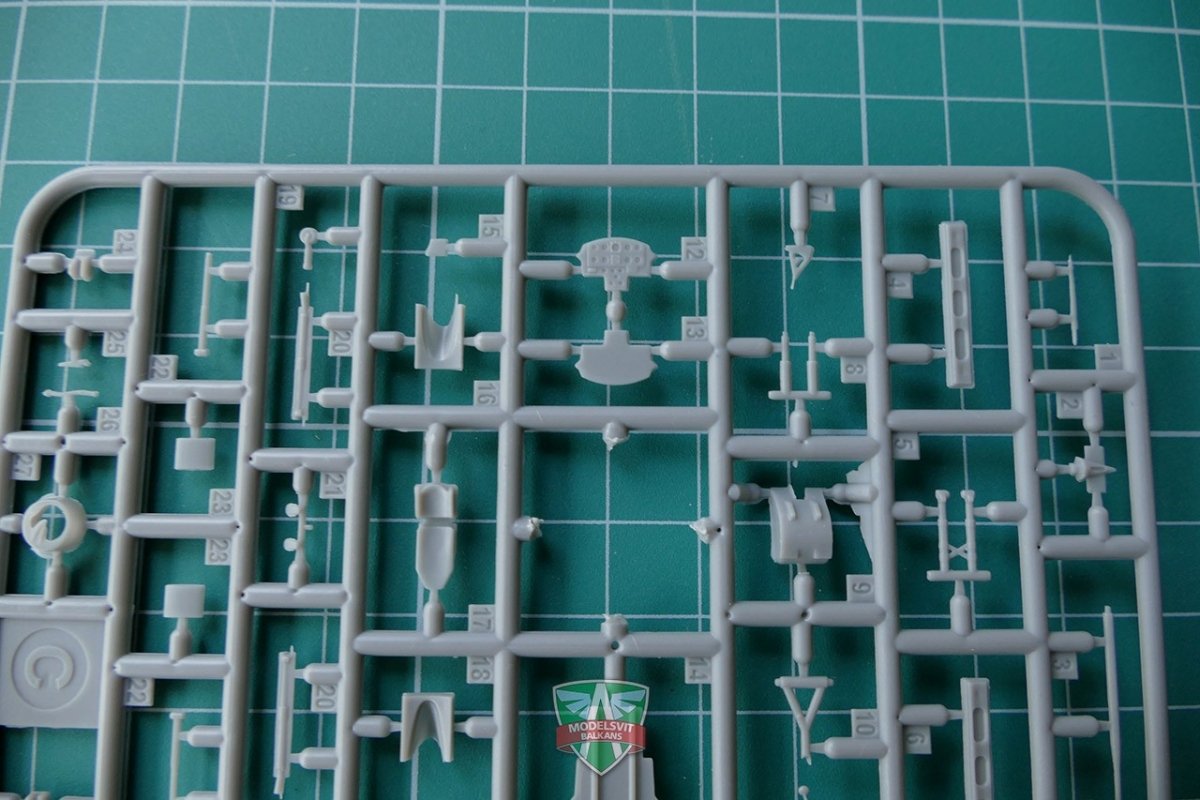 Modelsvit 72026 Démonstrateur supersonique Yak-1000 1/72 – image 9