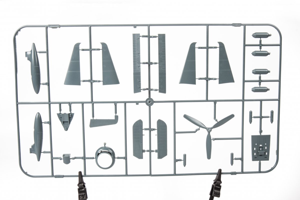 Eduard 84194 F6F-3 Hellcat Weekend Edition 1/48 – obrázek 9
