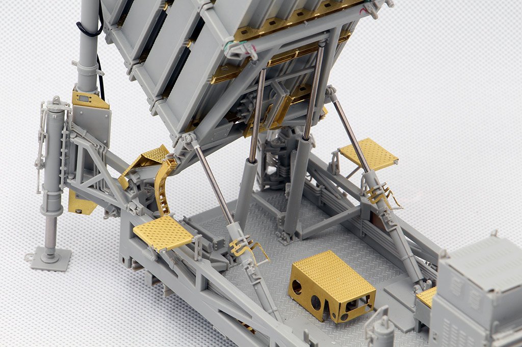 Trumpeter 01092 Iron Dome Air Defense System 1/35 – image 9