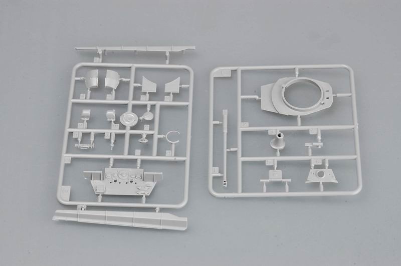 Trumpeter 07201 German Sd.Kfz. 182 King Tiger (Henschel turret) 1/72 – image 4