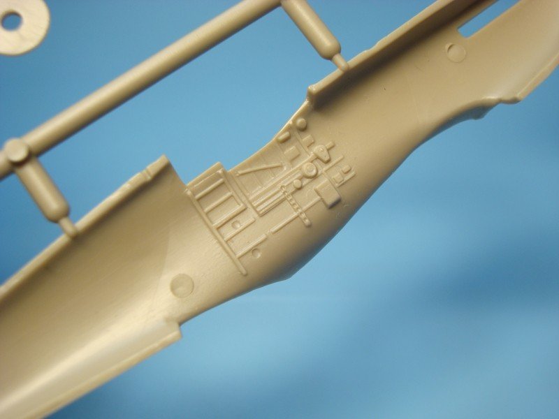 AZ Model AZ7392 Supermarine Spitfire Mk.IXc &amp;quot;Early tails&amp;quot; (1/72) – image 14