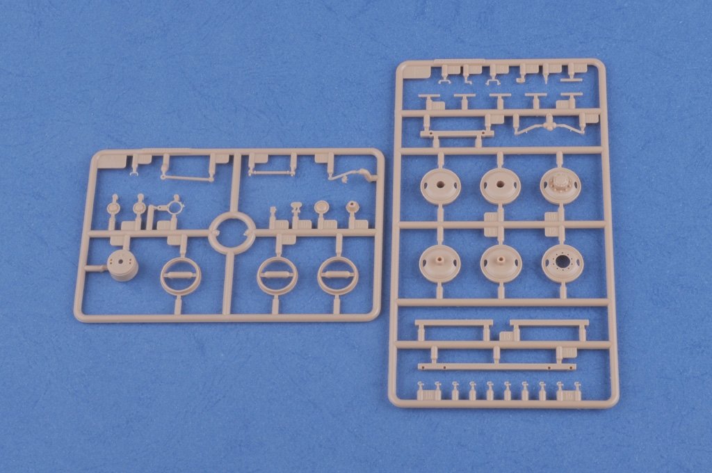 Hobby Boss 83801 US White 666 Cargo Hard Top 1/35 – imagen 9