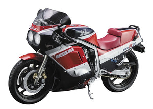 Hasegawa 21741 Suzuki GSX-R750 (G) (GR71G) &amp;quot;Red/Blue Color&amp;quot; (1986) 1/12 – zdjęcie 4