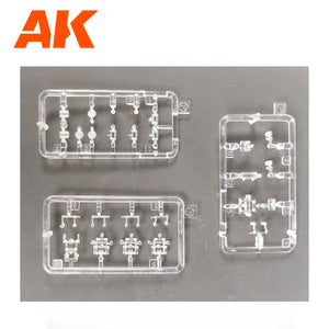 AK Interactive AK35504-B PZ.KPFW.IV AUSF.D AFRIKA KORPS + 5 FIGURES GERMAN TANK CREW AFRIKA KORPS 1/35 – obrázek 12