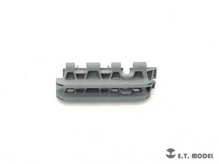 ET Model P35-004 WWII German TIGER I Early Workable Track (3D Printed) 1/35 – image 4