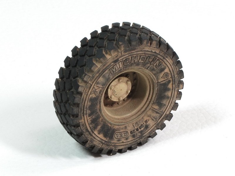 ET Model ER35-043 Modern“Buffale&amp;quot;6X6 MPCV(2004-2006 Production)Weighted Road Wheels For Bronco 35100 1/35 – Bild 3