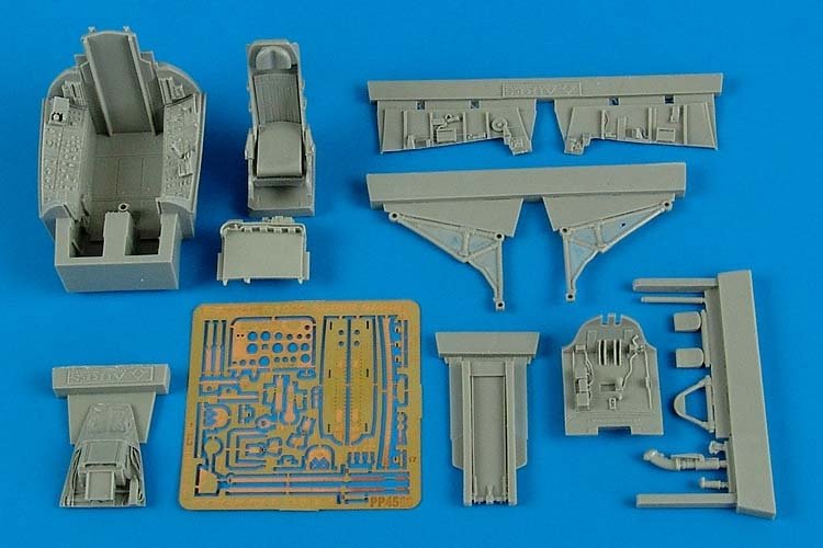 Aires 4568 F-100C Super Saber - early cockpit set 1/48 Trumpeter