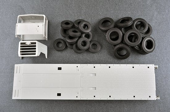 Trumpeter 01078 M920 Tractor tow with M870A1 semitrailer 1/35 – obrázek 10