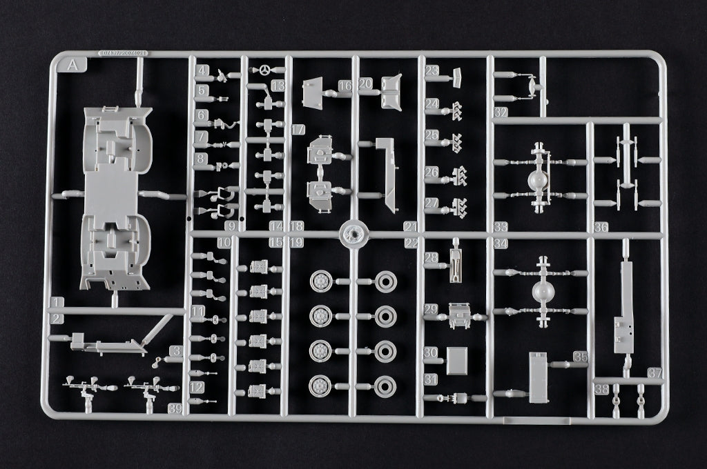 Trumpeter 07442 LAV-150 APC 90mm Mecar Gun 1/72 – image 8