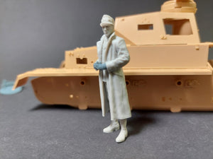 Panzer Art FI35-251 DAK Pz.lll/IV tank officer 1/35 – image 4