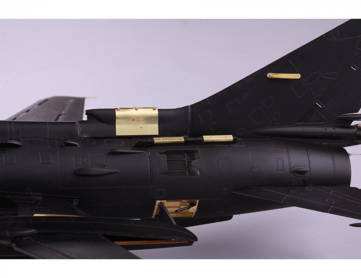 Eduard 48923 Su-17 M3/ M4 FOD KITTY HAWK 1/48 – Bild 2